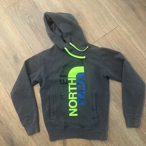 The NORTH FACE Men's sweatshirt.
